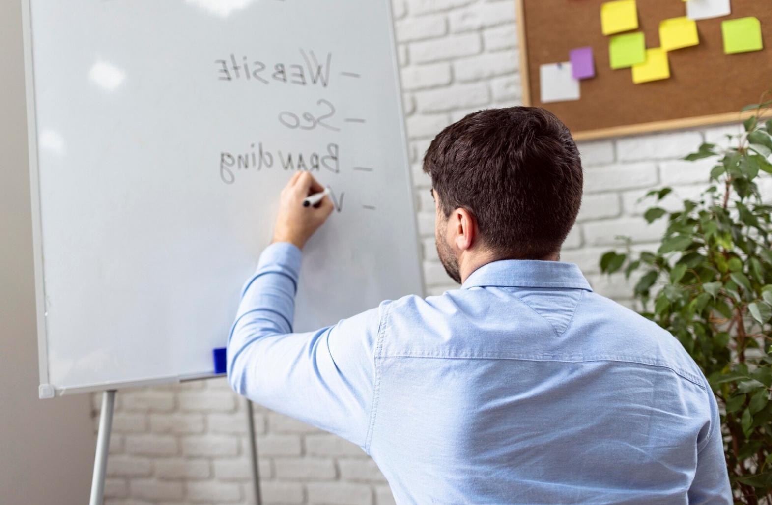 Prostředí, kde probíhá naše práce s finančními daty a konzultace klientů