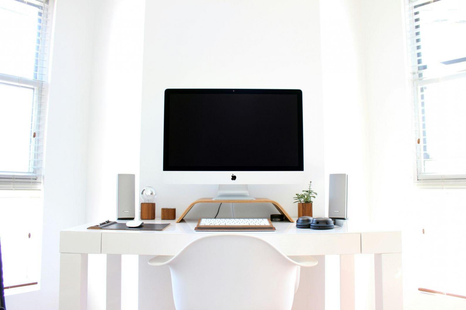 Workshop finanční analýzy s účastníky diskutujícími nad praktickými příklady